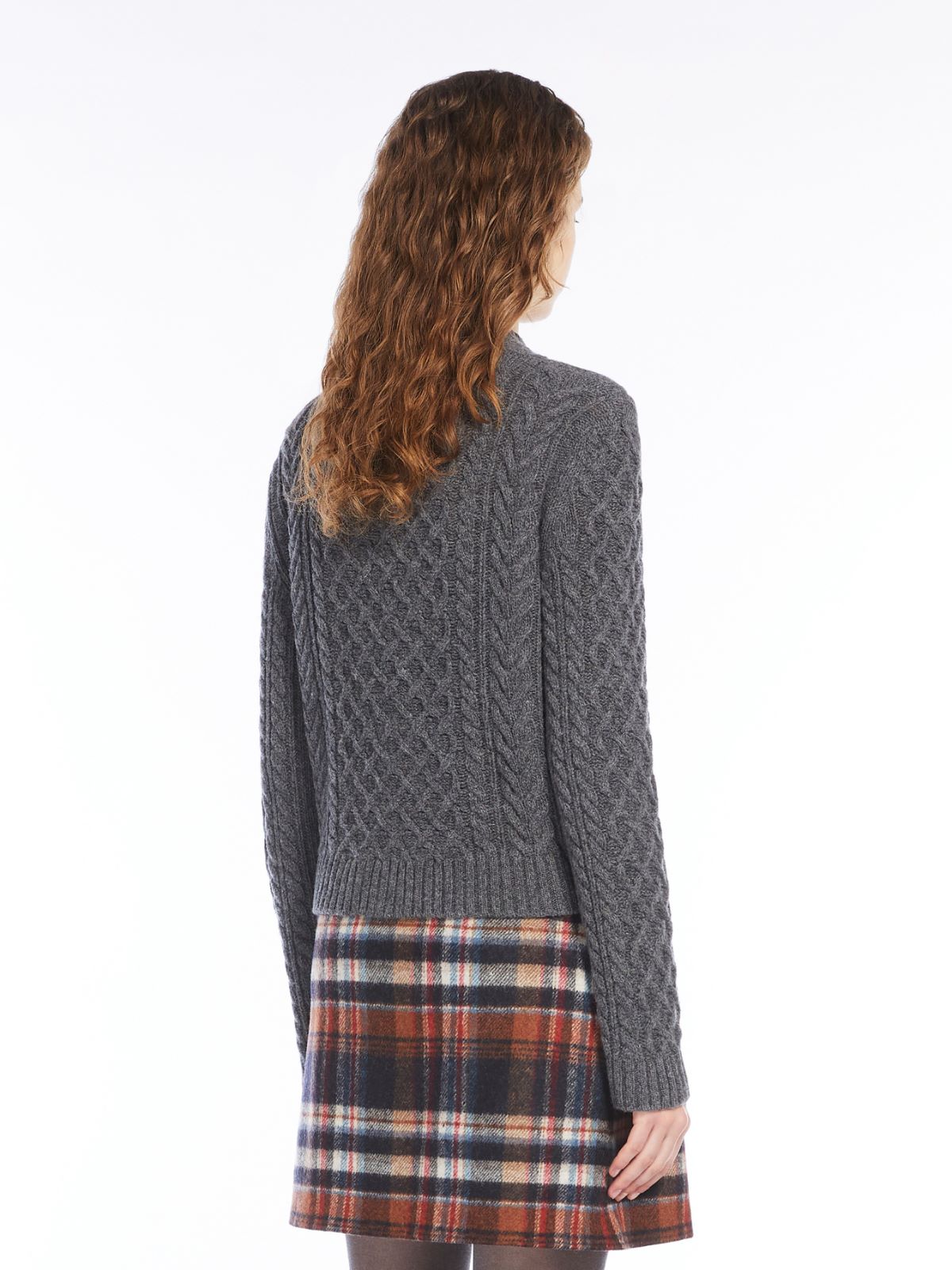 Luxury Wool-Cashmere Cable-Knit Cardigan | Classic Crew Neck Button-Down Sweater